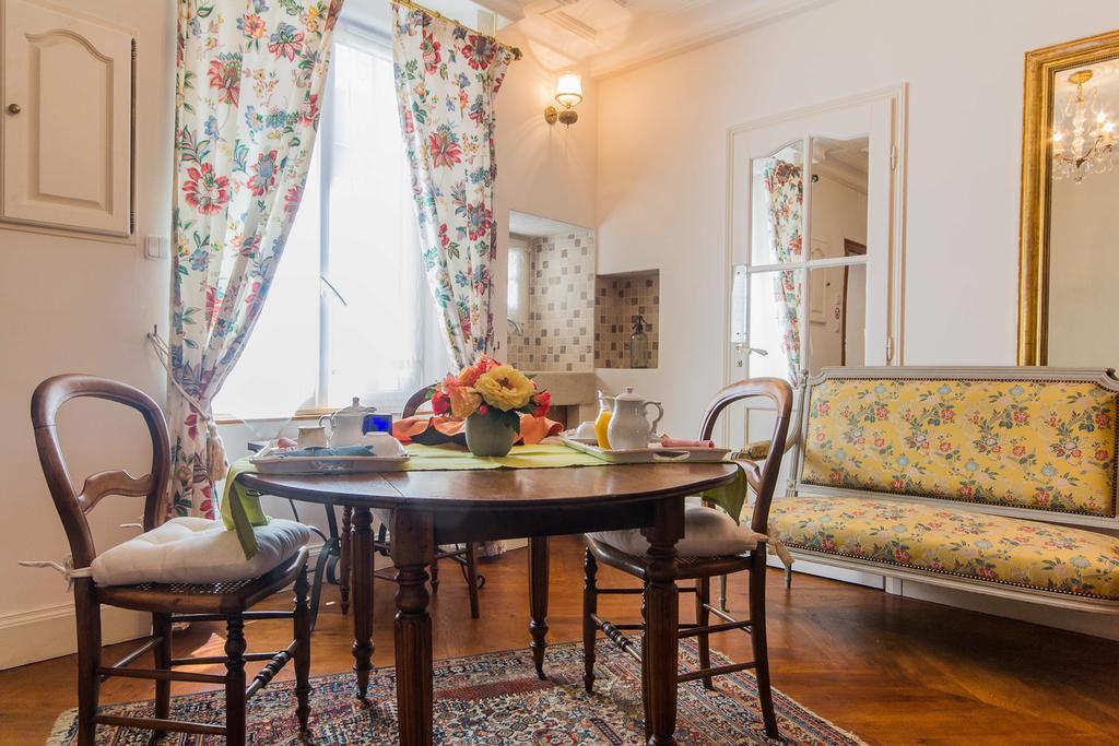 Chambre d'hôtes Le Petit Tertre Acomodação com café da manhã Dijon Quarto foto